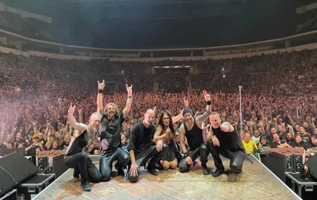 Within Temptation підняли прапор України на концерті у Міннеаполісі