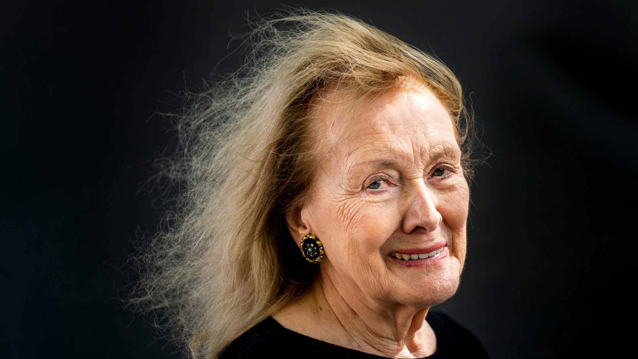 Нобелівську премію з літератури отримала французька письменниця
