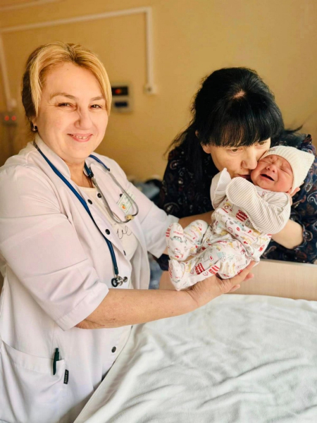 В Україні народився хлопчик, який став 105 онуком у своєї бабусі! (фото) • Новини України